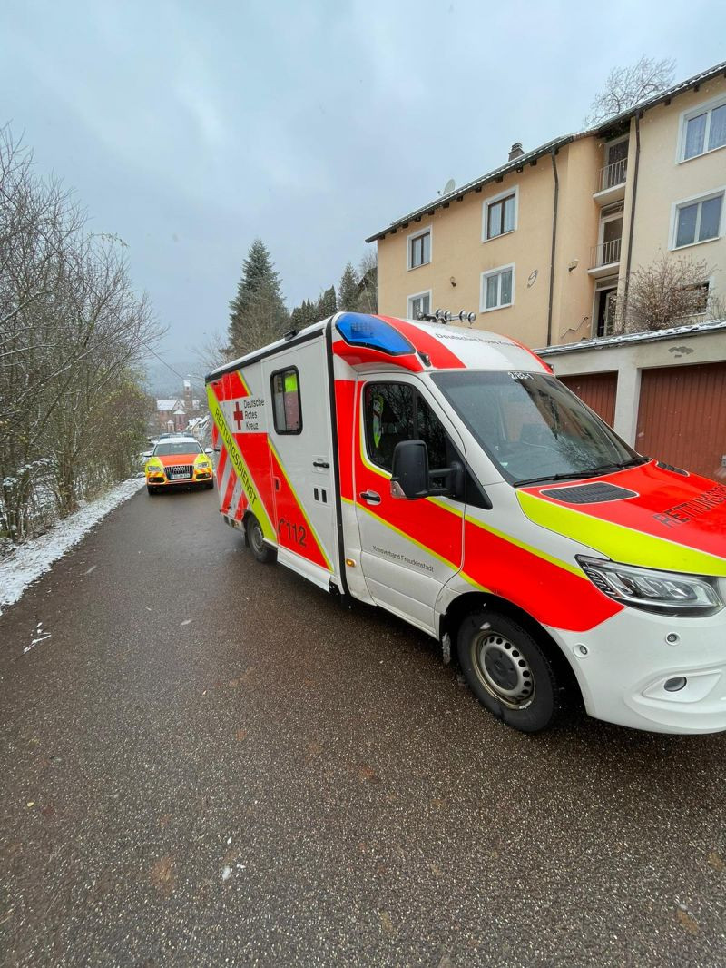 Rettungswagen und Notarzteinsatzfahrzeug des DRK KV Freudenstadt